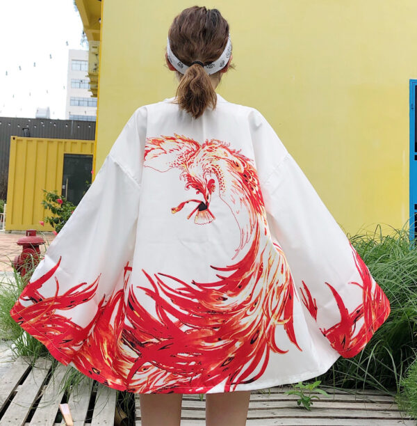 Timeless Elegance: Exploring the Beauty of Vintage Printed Kimonos