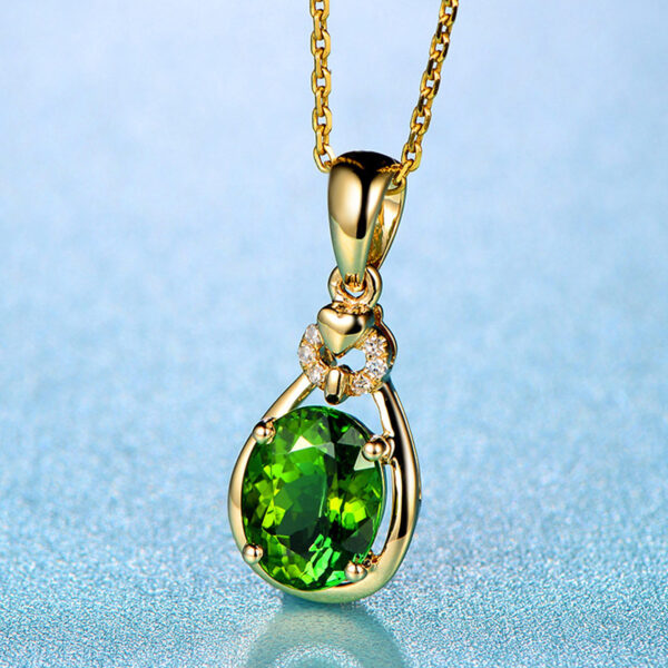 Exquisite Women's Temperament Emerald Tourmaline Pendant - Image 5