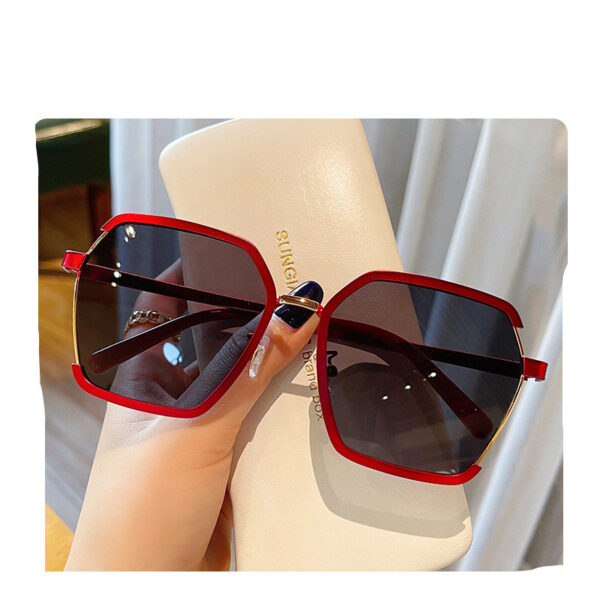 "Vintage Half-Frame Sunglasses: Summer Oversize Square Eyewear | Shop Now! - Image 7