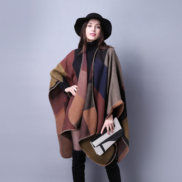 Ethnic Plaid Scarf: Stylish Travel Shawl for Autumn-Winter - Image 9