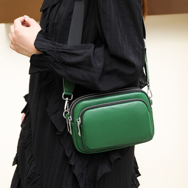 "Stylish Multi-layer Leather Handbag: On-Trend Fashion Accessory" - Image 4