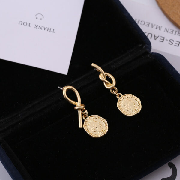 Stylish Vintage Avatar Earrings::  Women's Fashion Jewellery.💎 - Image 2