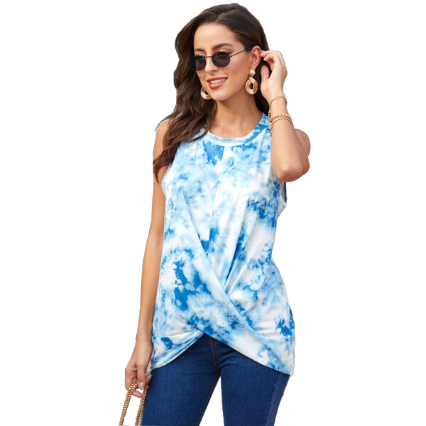 Cross Print Tee: Stylish Graphic T-Shirt for Trendy Fashion - Image 3