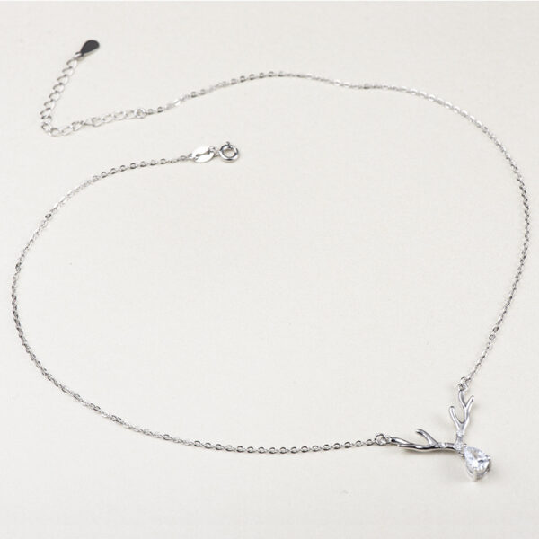 🌟👗 Silver Sweater Chain: Elegant Accessory for Stylish Ensembles! - Image 3