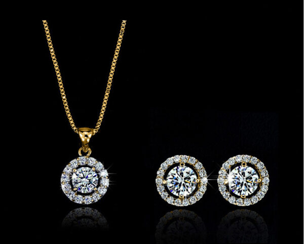 High-Quality and Adorned With Sparkling Diamonds Jewellery Sets - Image 2