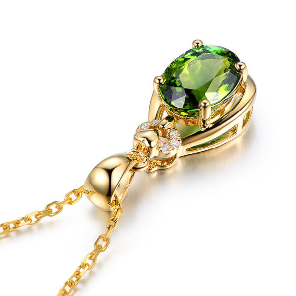 Exquisite Women's Temperament Emerald Tourmaline Pendant - Image 3