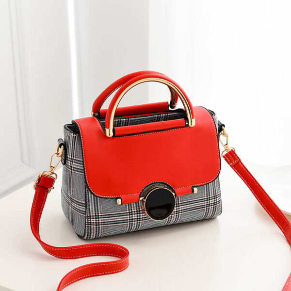 Refresh your Accessories Collection With Designer Korean Handbags - Image 4