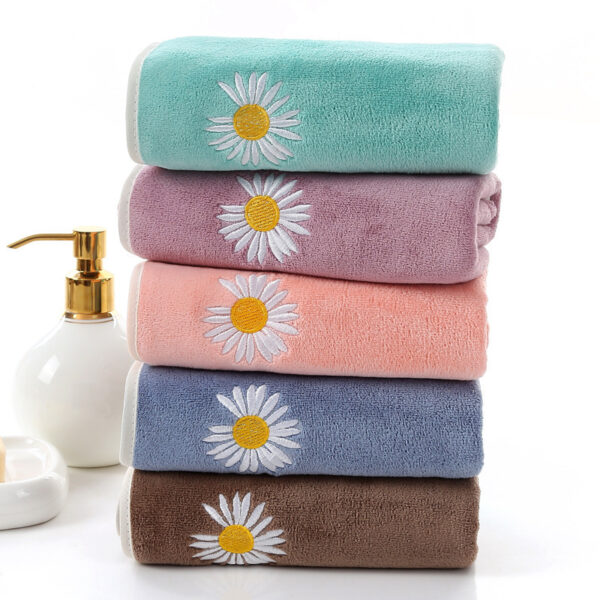 Thickened Youth Pie Microfiber Daisy Bath Towel - Image 3