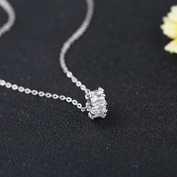 Glam Zircon Cylinder Necklace: Sparkling Rhinestone Jewellery for Trendy Accessories - Image 7