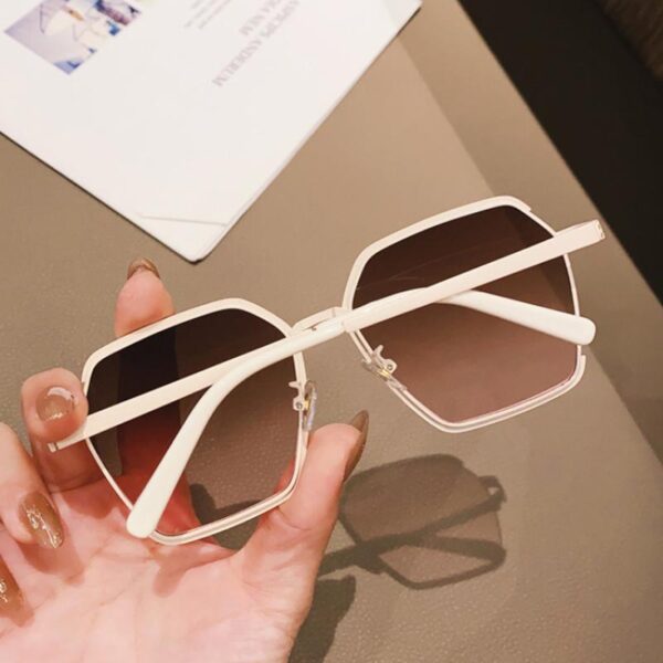 "Vintage Half-Frame Sunglasses: Summer Oversize Square Eyewear | Shop Now! - Image 4