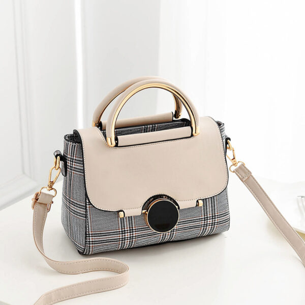 Refresh your Accessories Collection With Designer Korean Handbags - Image 2