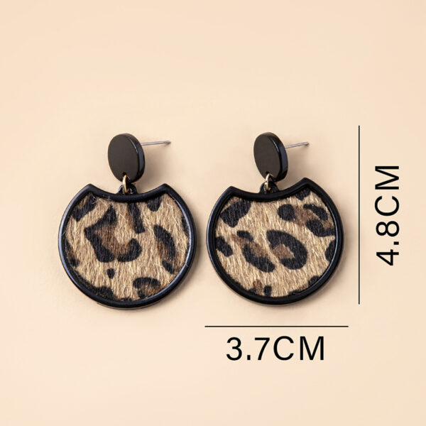 Chic Vintage Geometric Leopard Skin Acrylic Earrings: Statement Accessory - Image 8