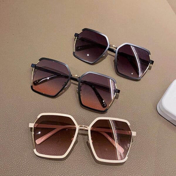 "Vintage Half-Frame Sunglasses: Summer Oversize Square Eyewear | Shop Now! - Image 3