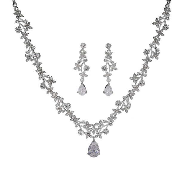 Necklace And Stud Earring Fashion Jewellery Set For Women - Image 3