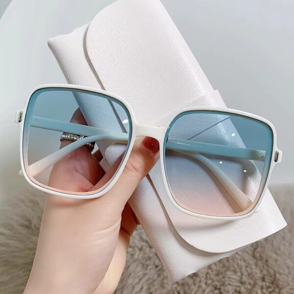 Trendy Fashion Sunglasses: Oversized Frame Women's UV Protection | Shop Now! - Image 5