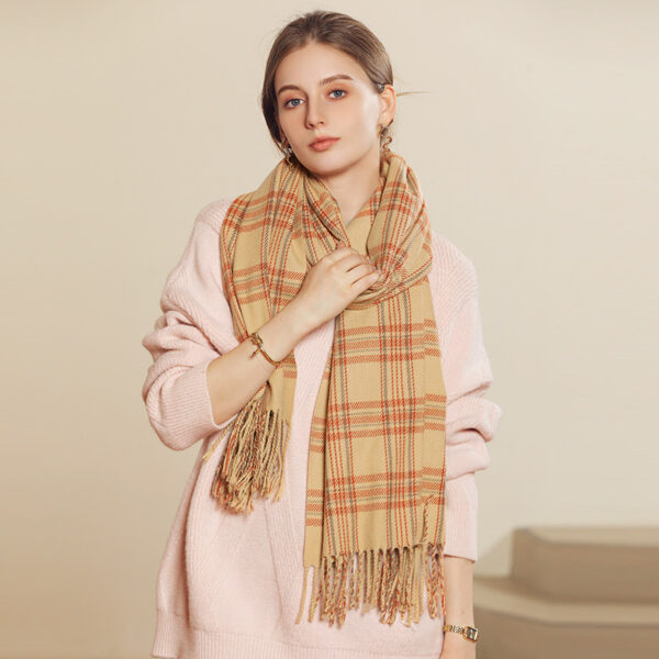 Chic Printed Cashmere Scarves: Discover Our Women's New Line - Image 3