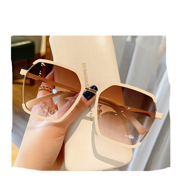 "Vintage Half-Frame Sunglasses: Summer Oversize Square Eyewear | Shop Now! - Image 8