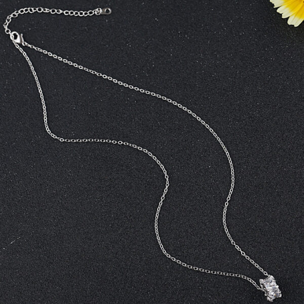 Glam Zircon Cylinder Necklace: Sparkling Rhinestone Jewellery for Trendy Accessories - Image 6